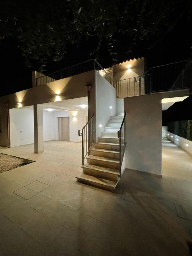 Chrisso Rooms Affittacamere San Teodoro  Εξωτερικό φωτογραφία